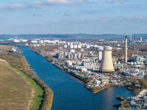 Shutterstock 2613449053